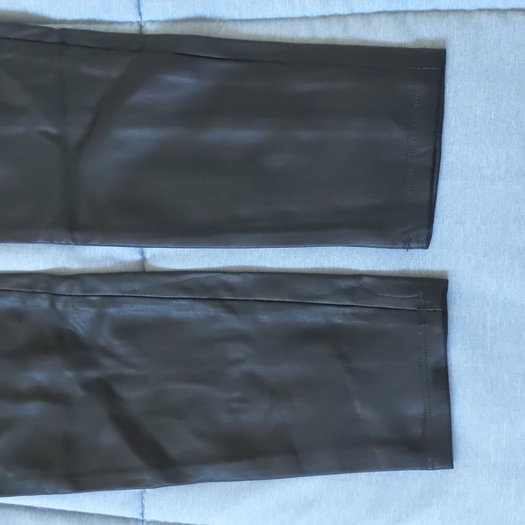Ann Taylor Black Faux Leather Leggings - Picture 4 of 5
